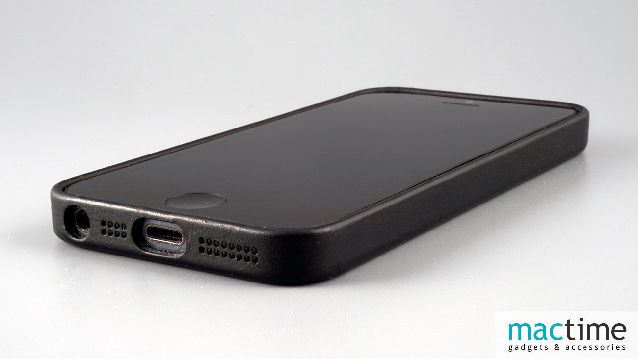 Чехол Soft material для iPhone 5/5s, черный