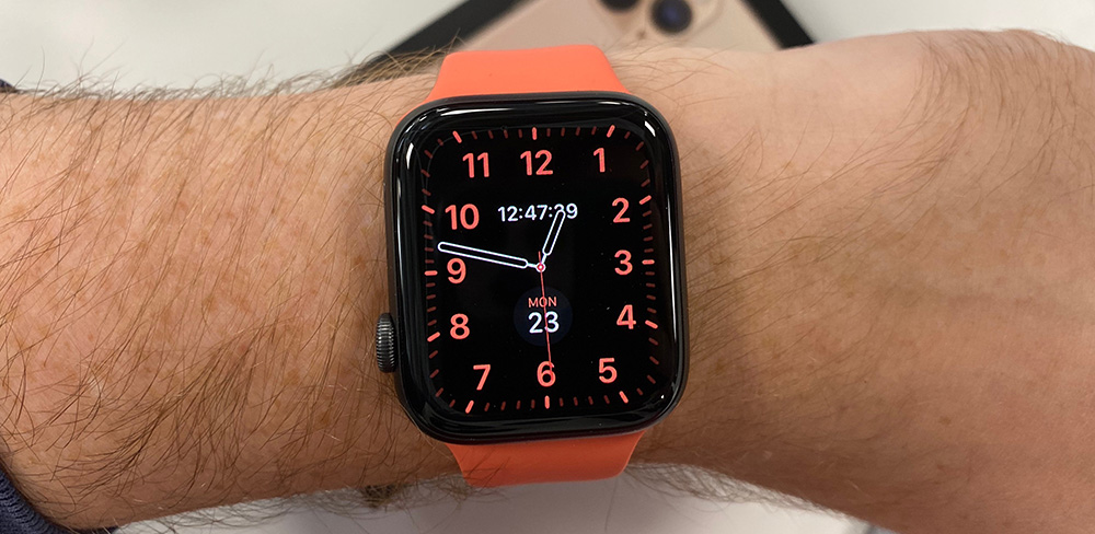 Часы всегда на экране. Олвейс он дисплей на Эппл вотч. Always on display Apple watch 7. Always on display Apple watch функция. Олвейс он дисплей Apple watch 8.