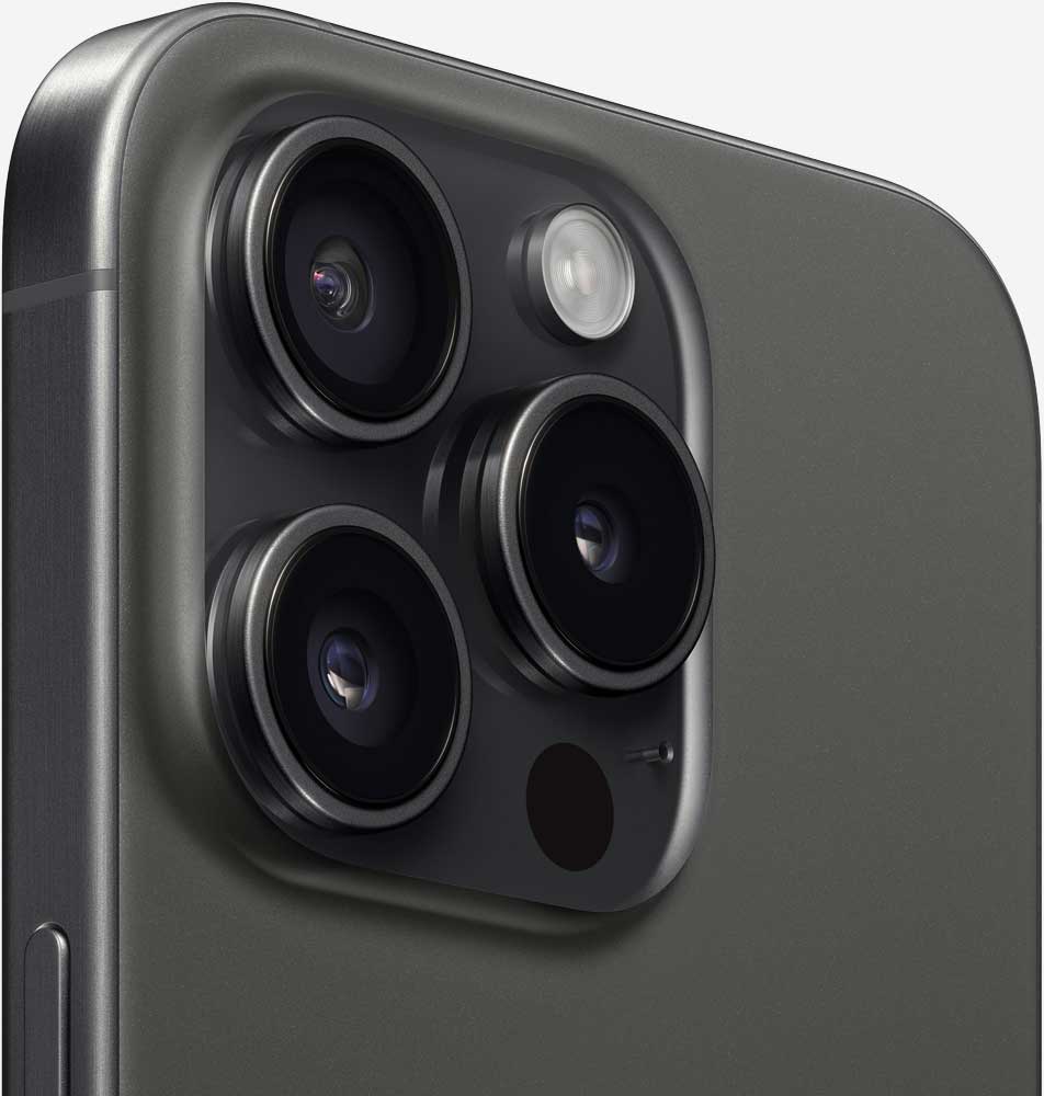 Вид на камеры iPhone 15 Pro Чёрный титановый