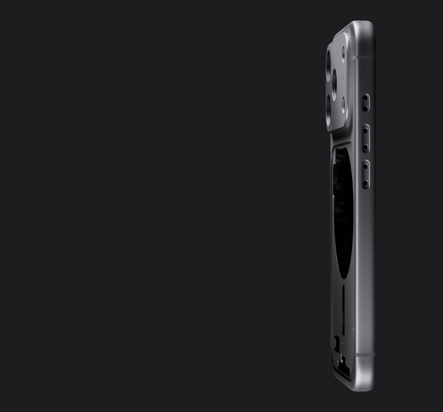 На изображении демонстрация корпуса iPhone 17 Pro