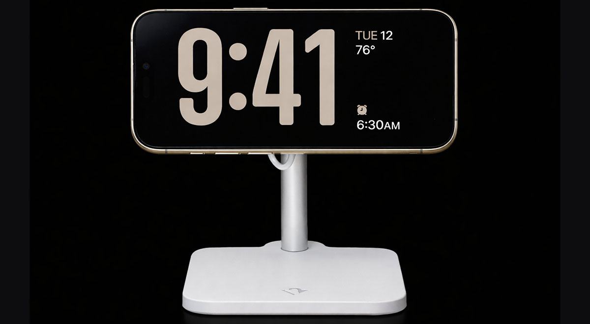 На изображении демонстрация режима ожидания на iPhone 17 Pro