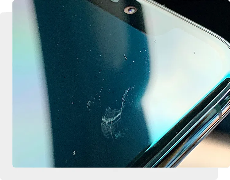 Поцарапалось стекло iPhone 11 Pro