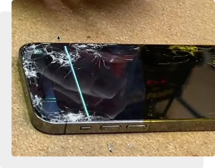 Разбилось стекло iPhone 12 Pro Max