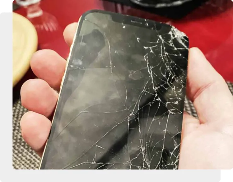 Разбилось стекло iPhone 13