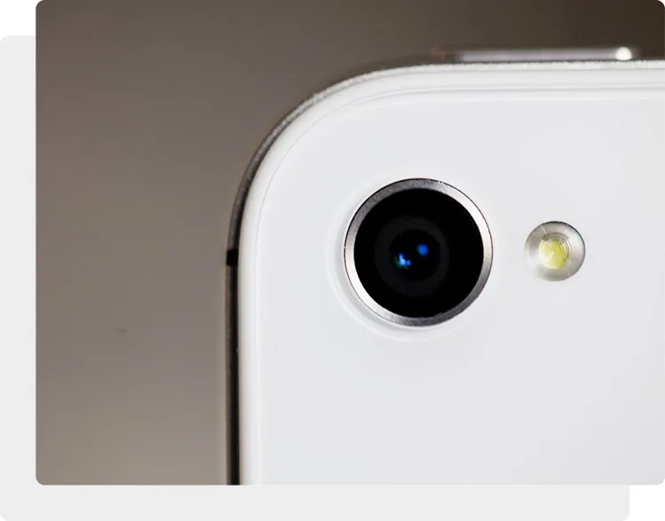 Какая камера на 4 с. Айфон 4s камера. Iphone с 4 камерами. Iphone 4 Camera. Камера айфона 4 камеры.