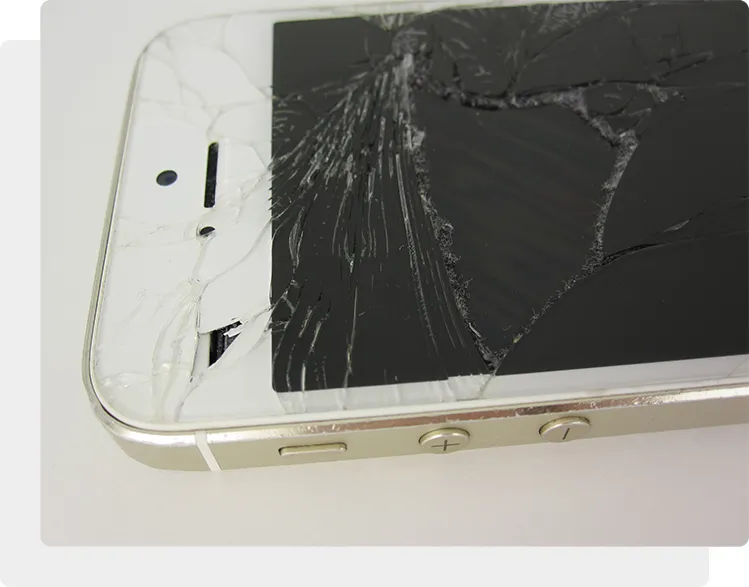 На iPhone 5S разбилось стекло