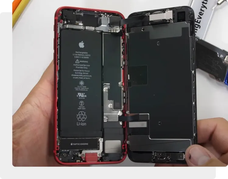 Сервис и ремонт iPhone SE 2 в MacTime