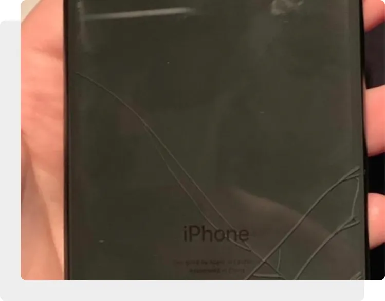 Треснула задняя крышка iPhone SE 2