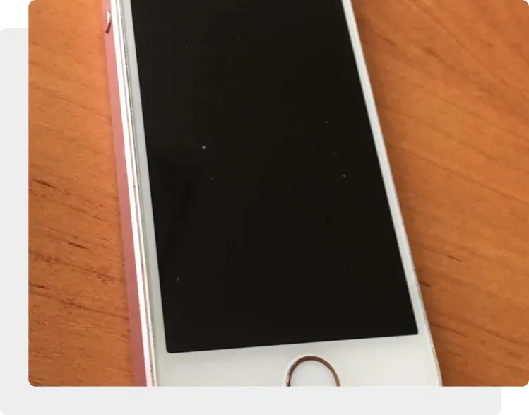 Экран не работает iPhone SE
