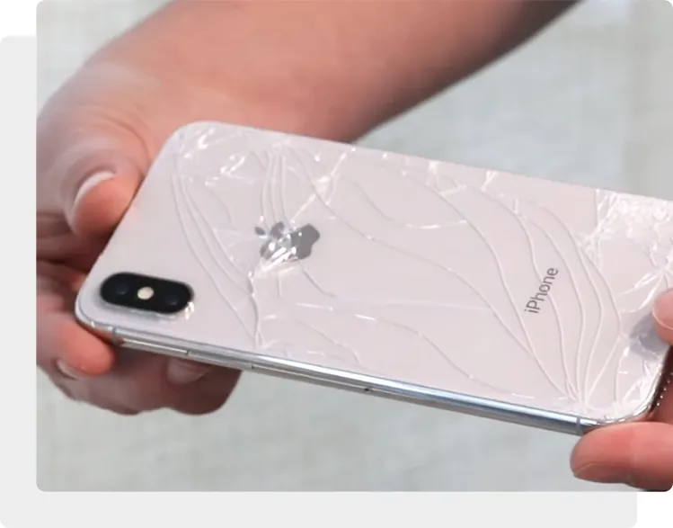 Полностью разбита задняя крышка iPhone XS Max
