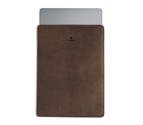 фото товара Чехол-конверт для MacBook Pro 13 (2016) Stoneguard (511), темно-коричневый