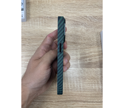 Чехол пластиковый Piblue MagSafe под карбон iPhone 13 Pro (темно-зеленый) - фото 3