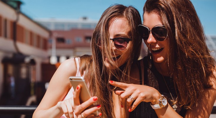 Скидки за лайк до 8 марта